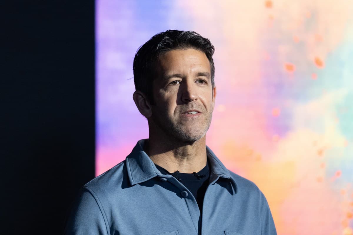 Apple's Hardware-First Pivot Under New Leadership