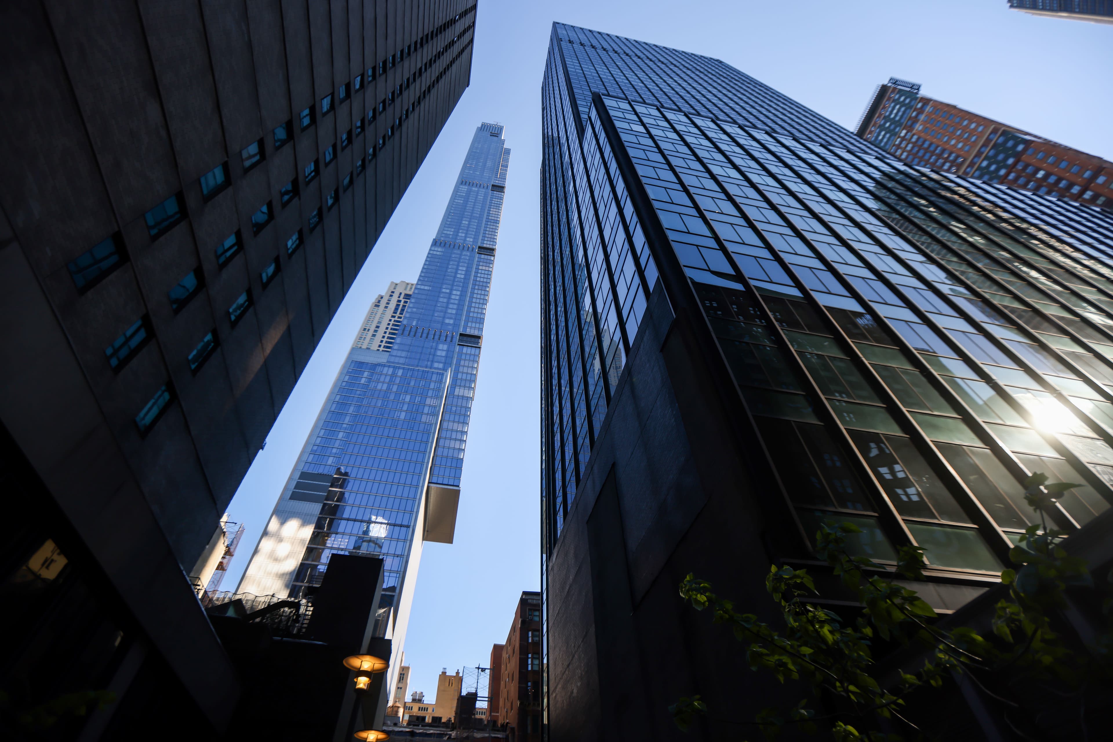 Wealthy Buyers Undeterred by Manhattan Tax on Second Homes