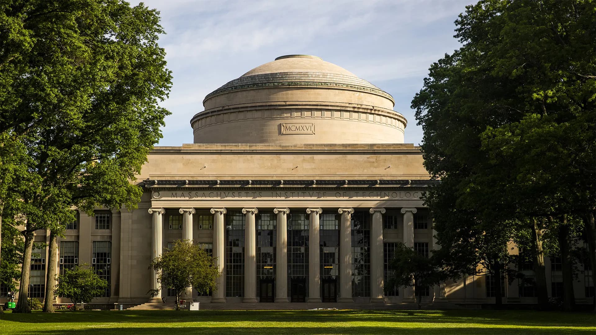 What MIT Sloan's Closure Signals About Management Evolution