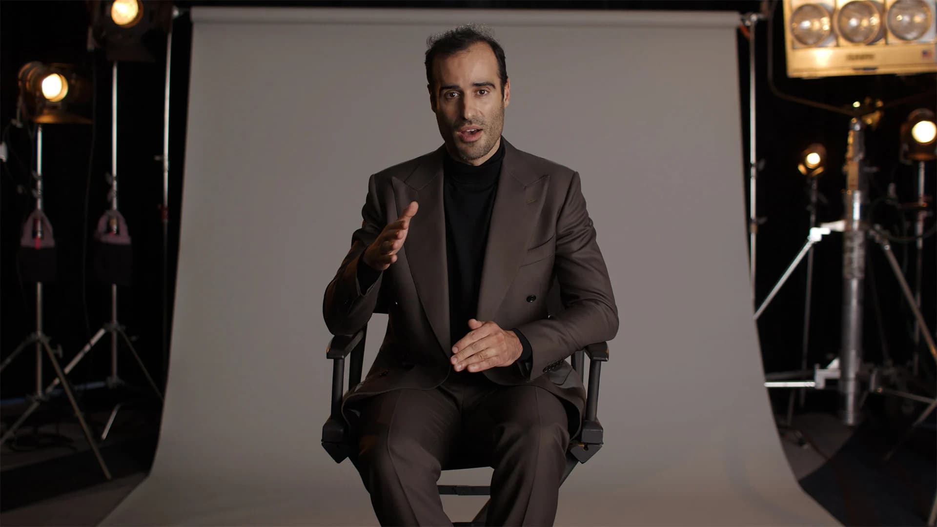Beyond Either/Or: How Founders Can Pursue Multiple Markets