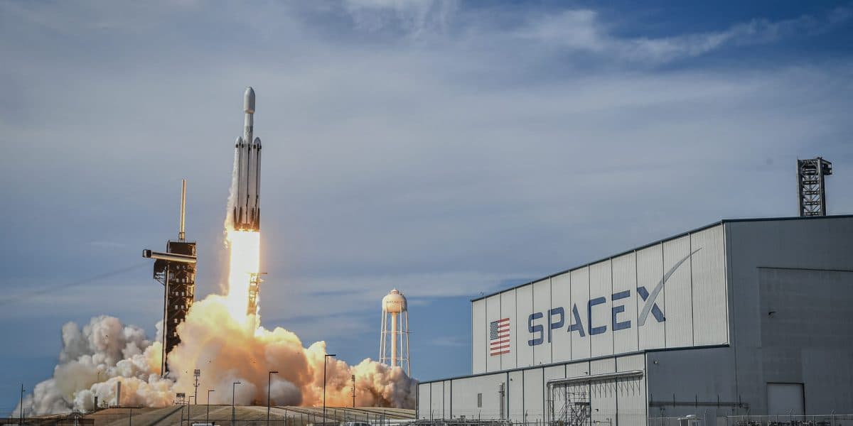 SpaceX Targets June IPO in Historic Space Industry Move
