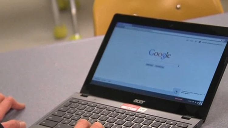 APS Board Weighs Screen Time Limits in Classrooms