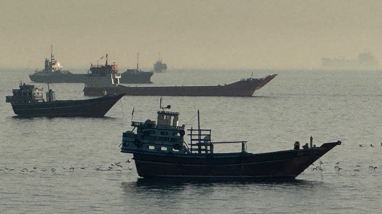 US Navy Escalates Iran Oil Blockade, Impacts Global Energy Markets