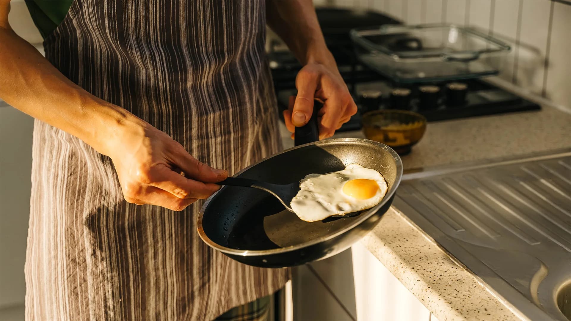 Startup Fights Back: Caraway CEO Takes On Cookware Giants