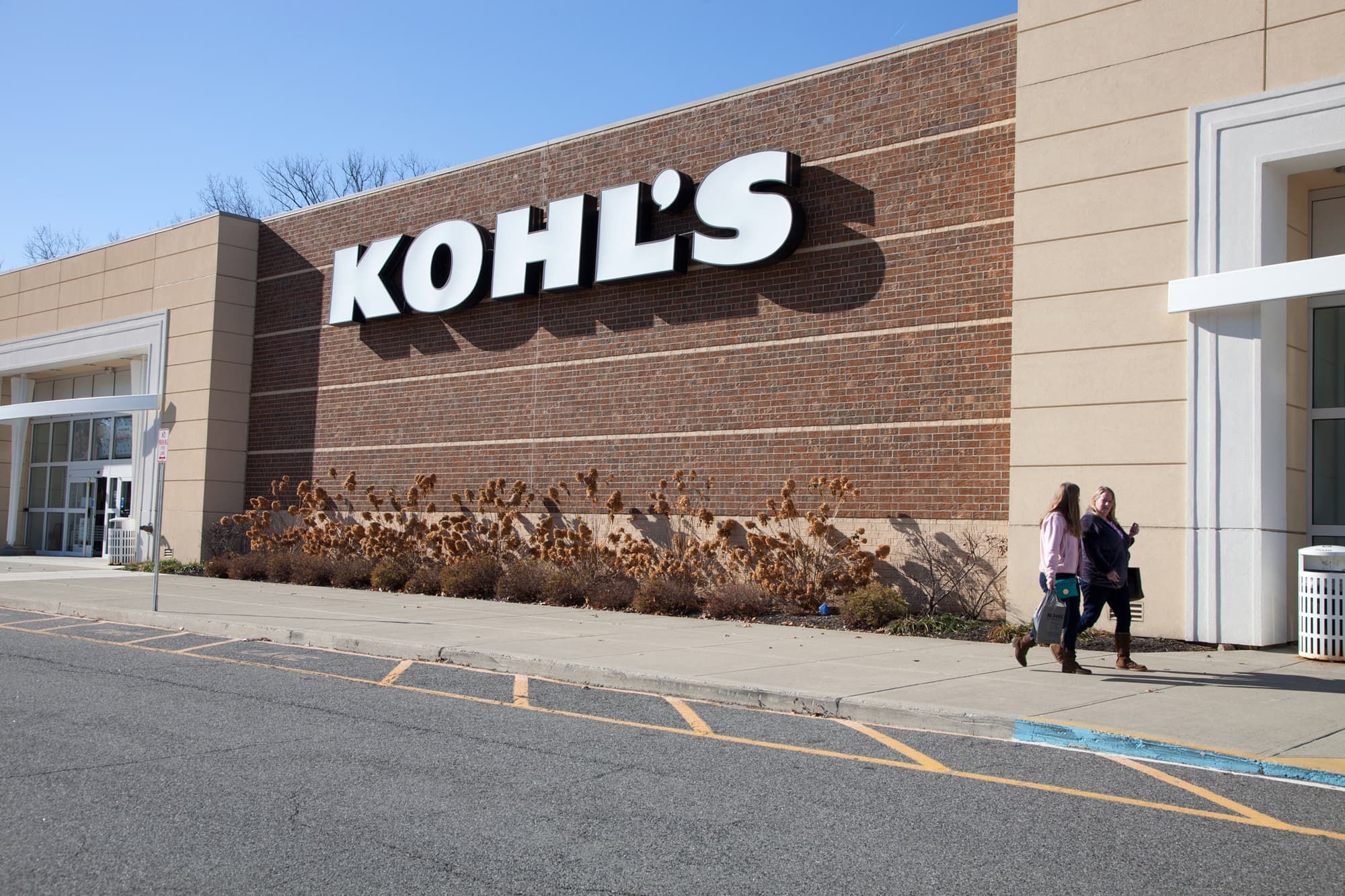 Kohl's Turnaround Signals Retail Recovery as Sales Trends Improve