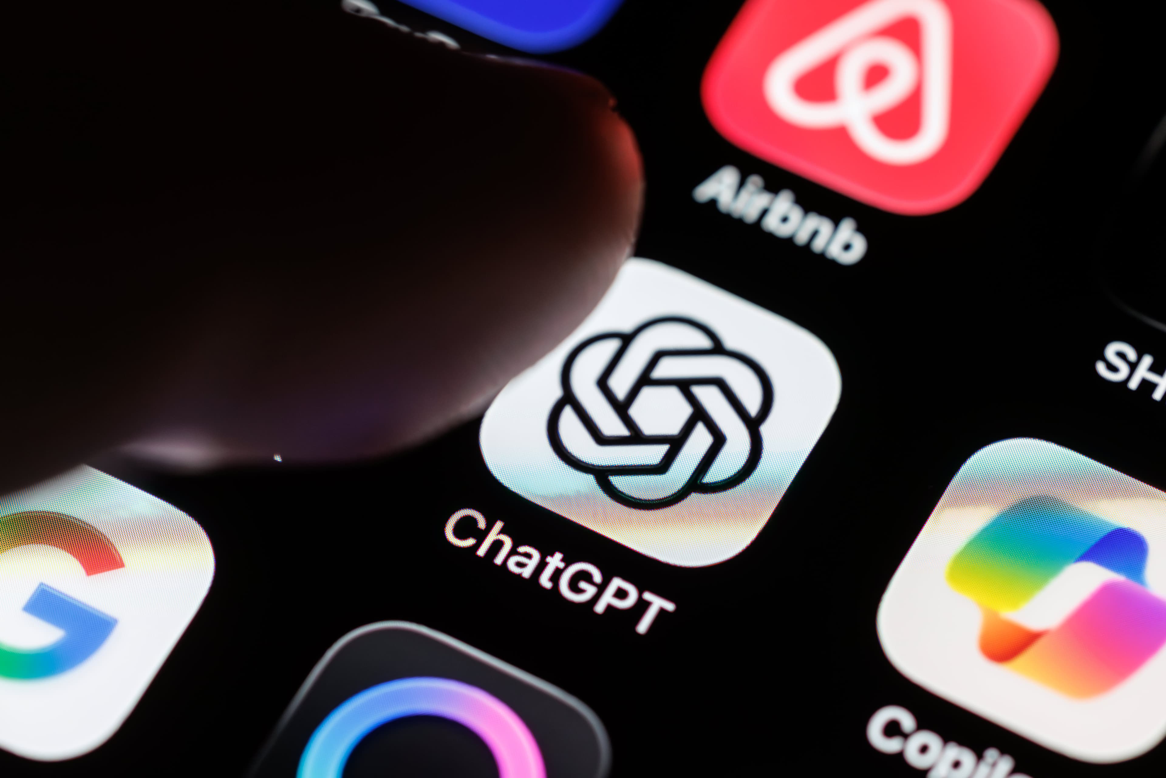 Pre-ChatGPT Startups Face Existential Test in AI Race