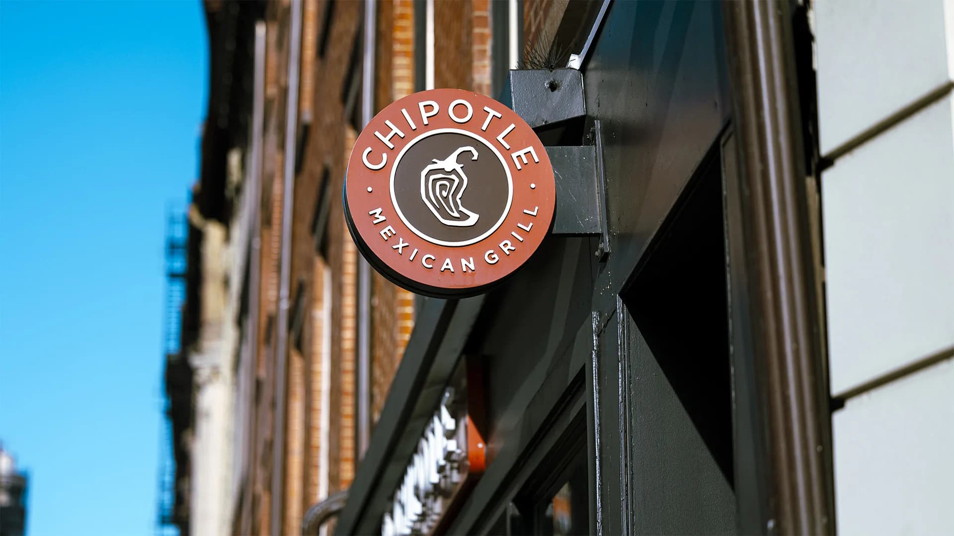 Chipotle's Bold Menu Gamble: What It Means for QSR Competition