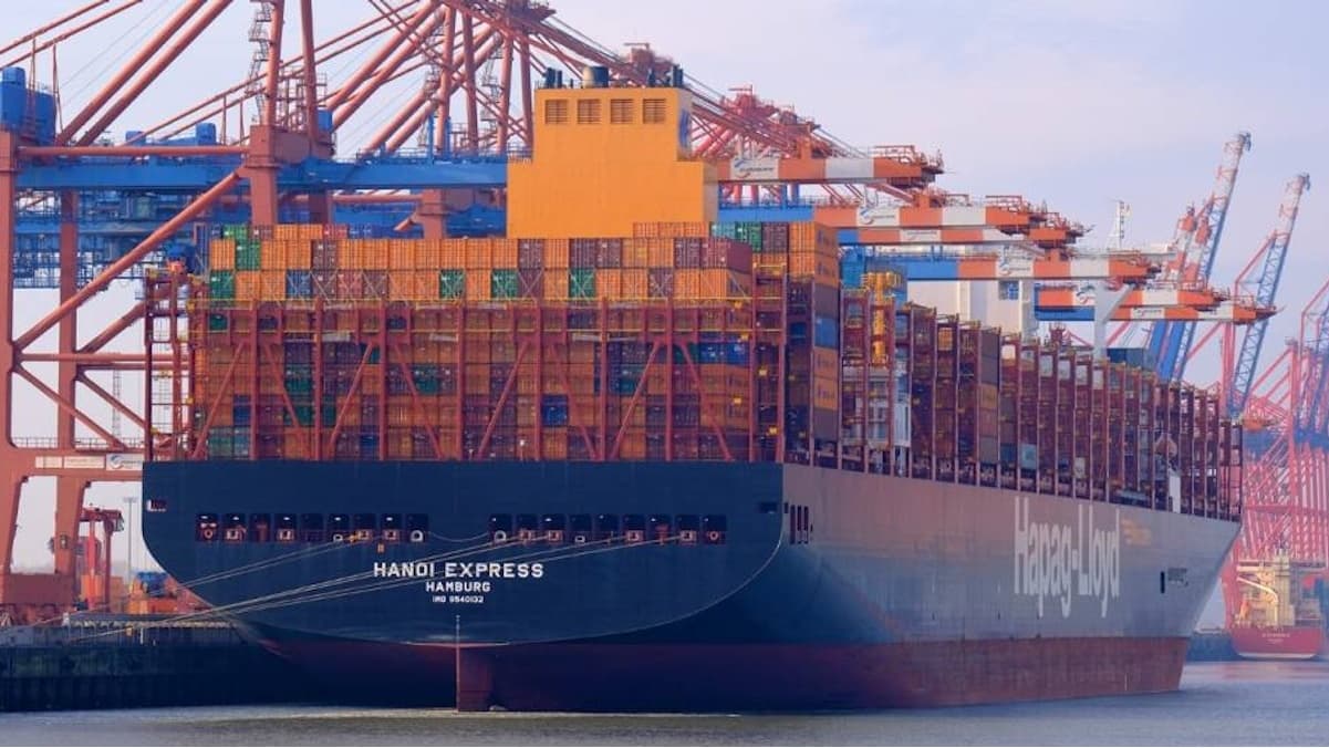 Major Container Line Seeks Stake in Hamburg's Eurogate Terminal