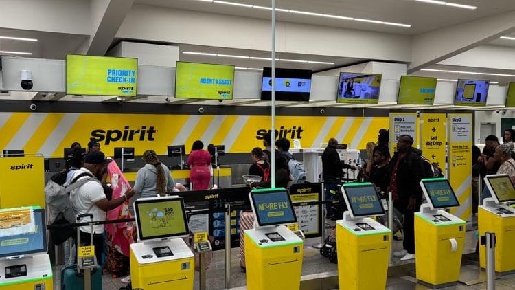 Delta Acquires Two ATL Gates from Spirit in $12M Deal