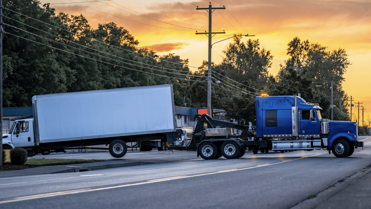Commercial Fleets Turn to Tailored Insurance Coverage to Lower Risk Exposure