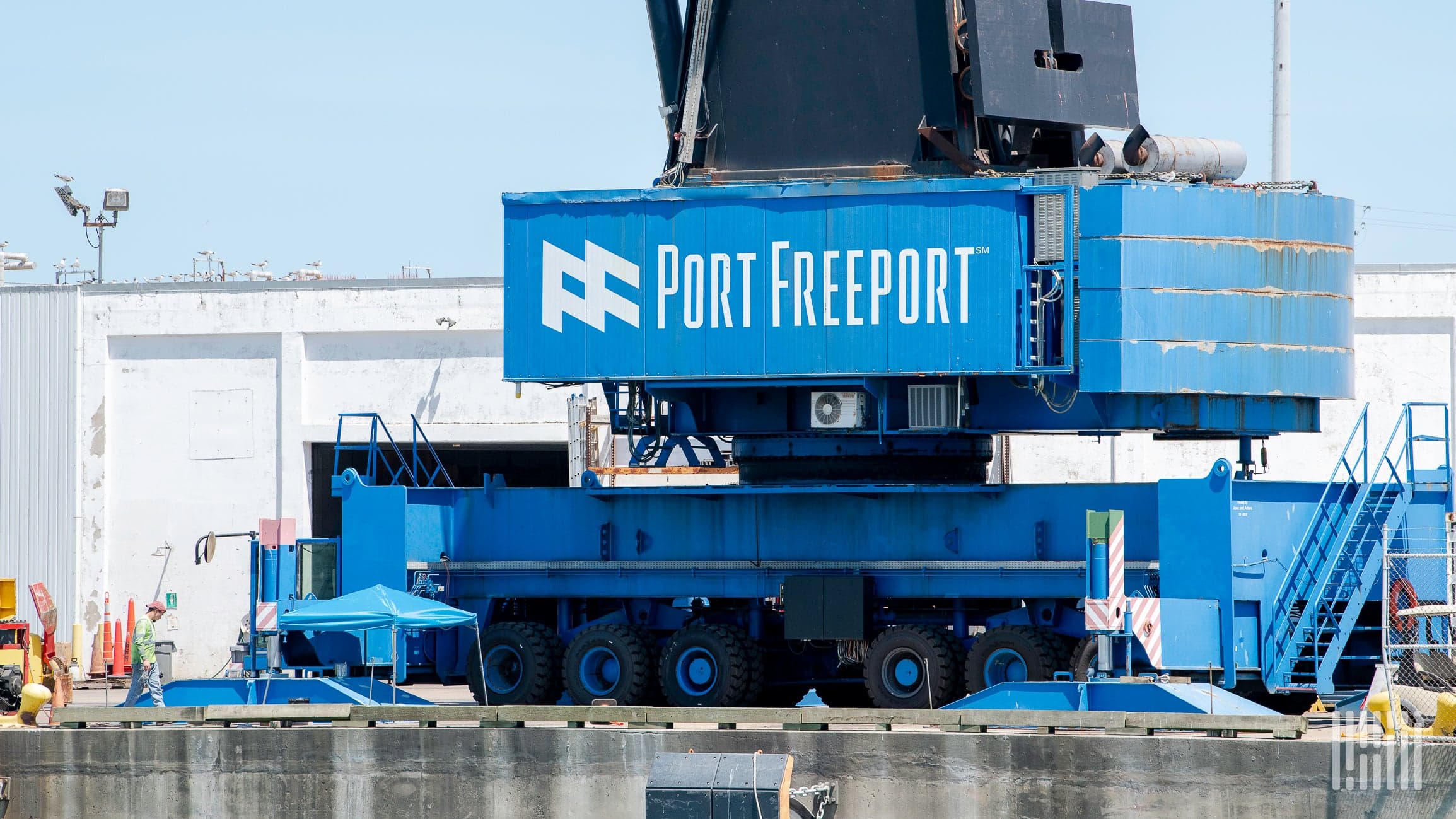 Port Freeport Accelerates Auto Import Business with Mitsubishi Deal