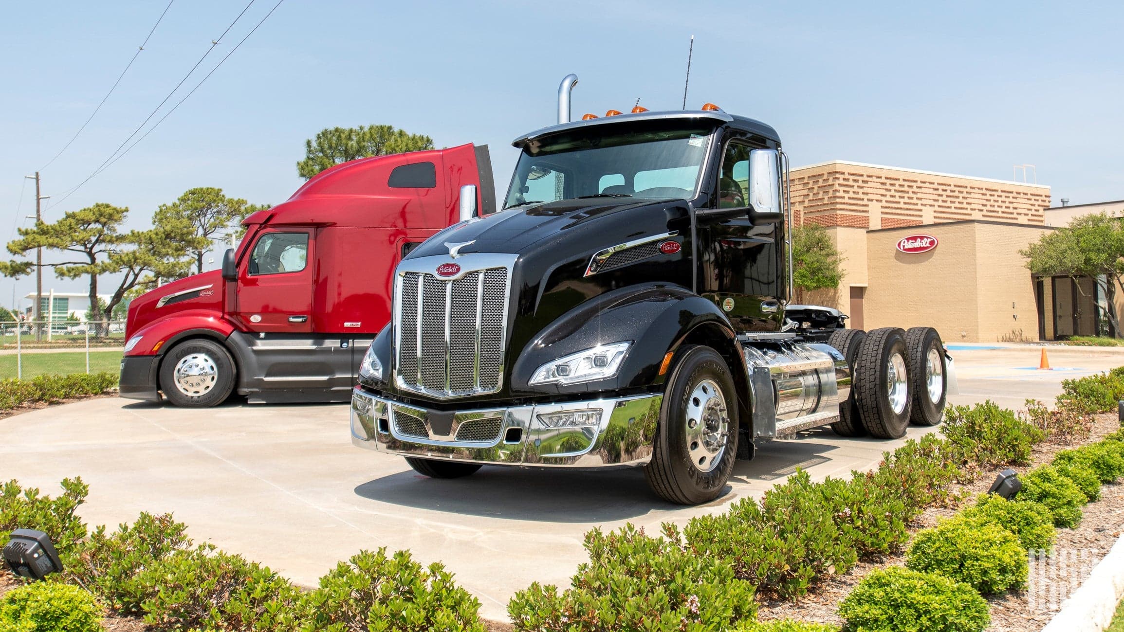 Class 8 Truck Orders Surge 241% as Fleets Secure 2026 Slots