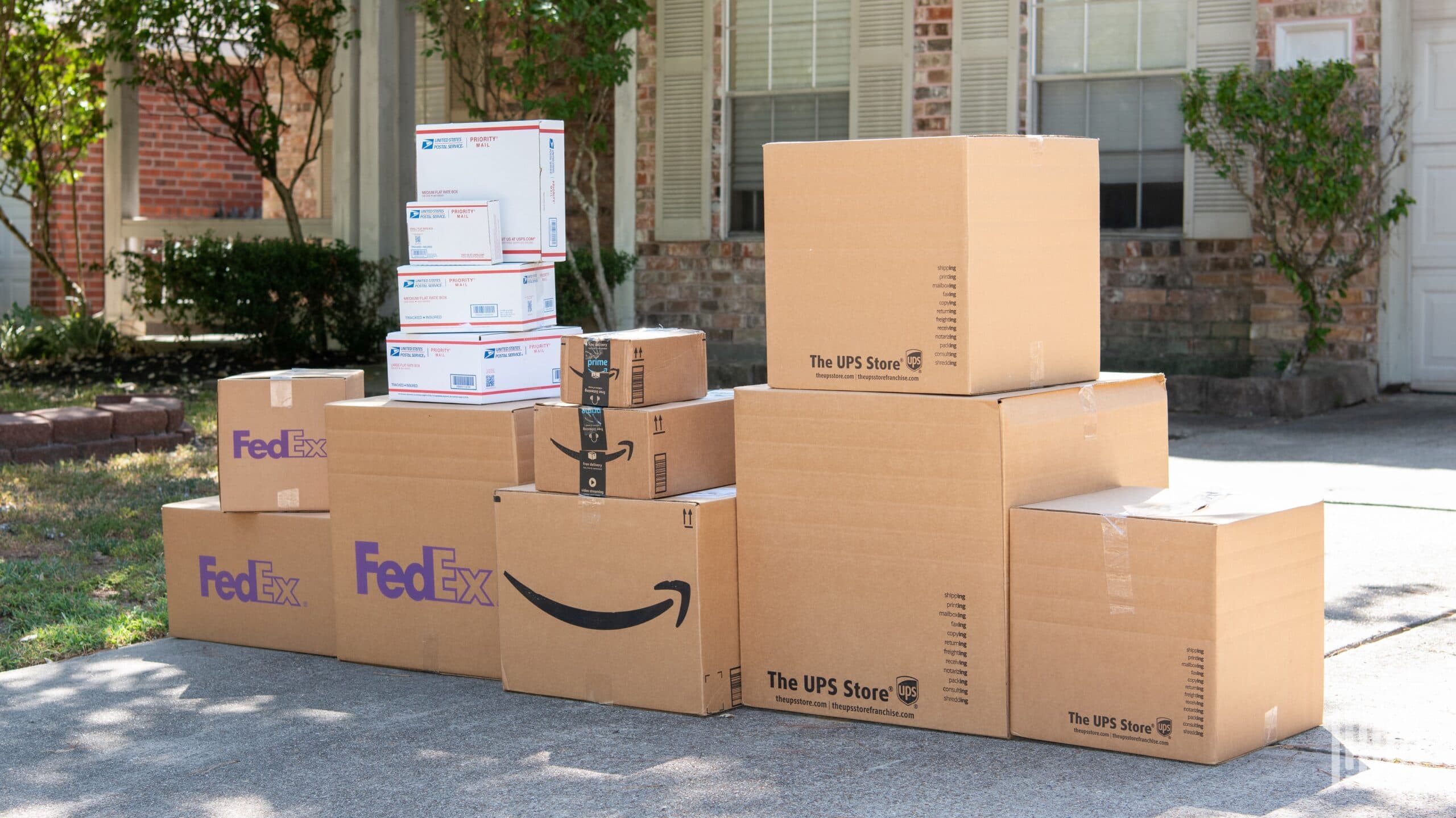 Retailers Turn to Alternative Carriers as Delivery Speed Expectations Rise