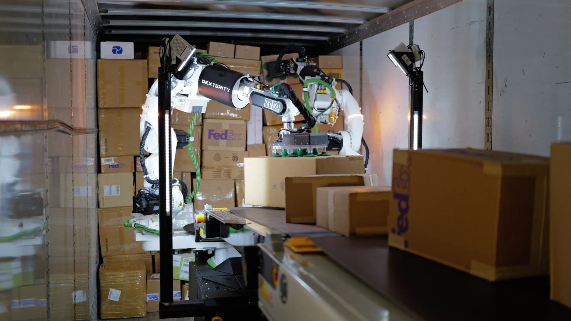 FedEx Advances Robotic Trailer-Loading Deployment Plans