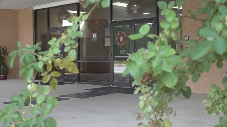 Georgia School District Closes for Wildlife Assessment