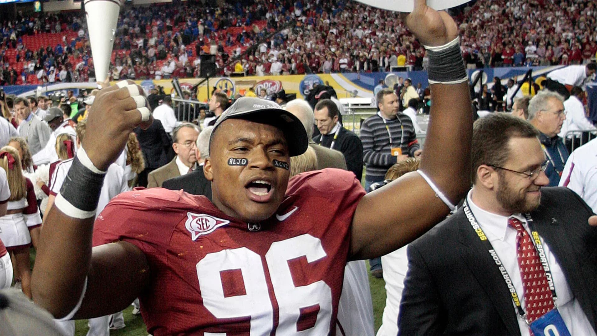 Former Football Star Charged in $20M NFL Impersonation Scheme