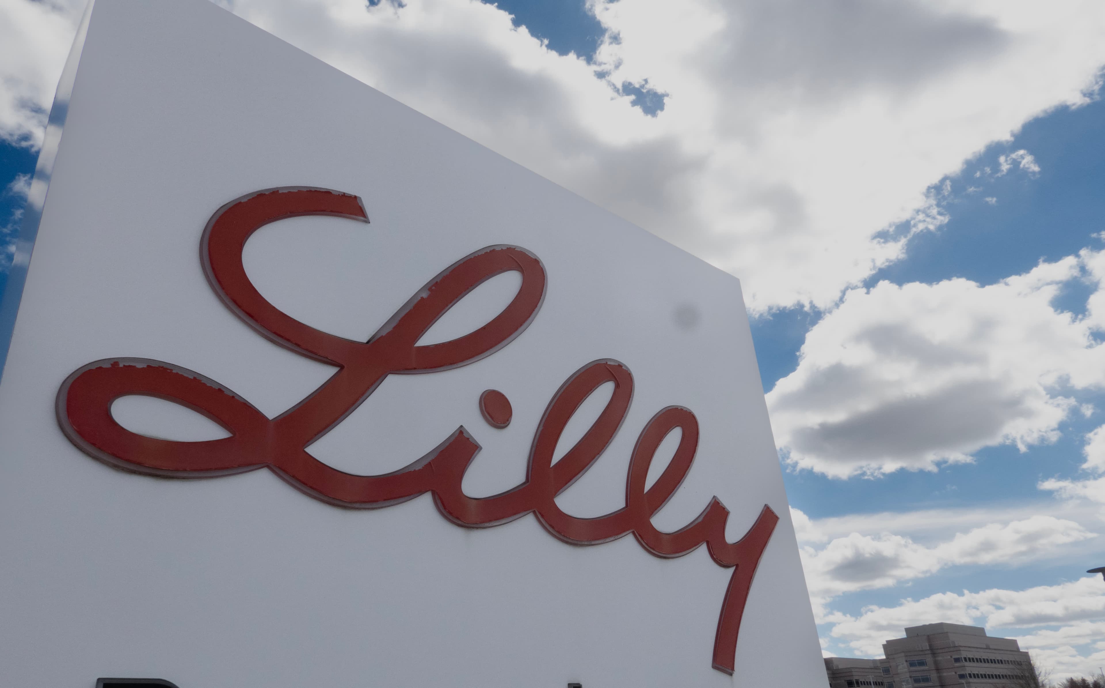 Eli Lilly's Next-Gen Weight Loss Drug Advances in Key Trial