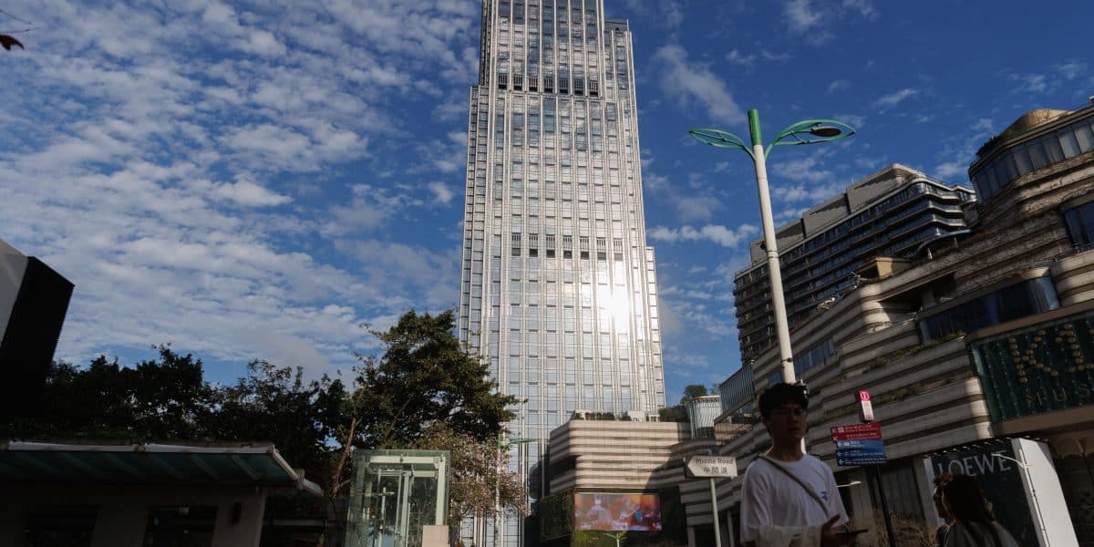 Global Hotel Chain Sets New Bar With 16-Week Paid Parental Leave