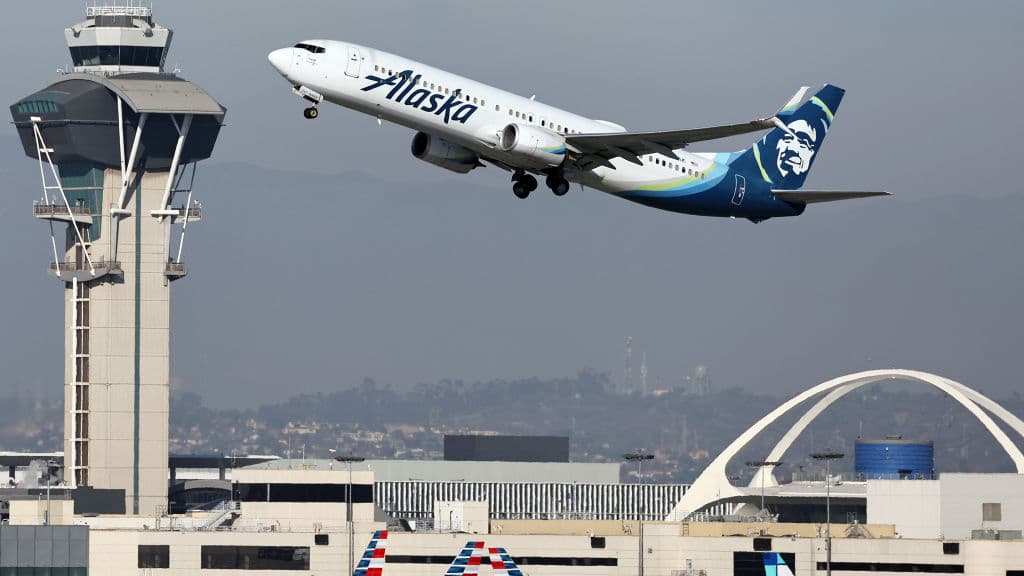 Alaska Airlines Faces $165K FAA Fine Over In-Flight Conduct