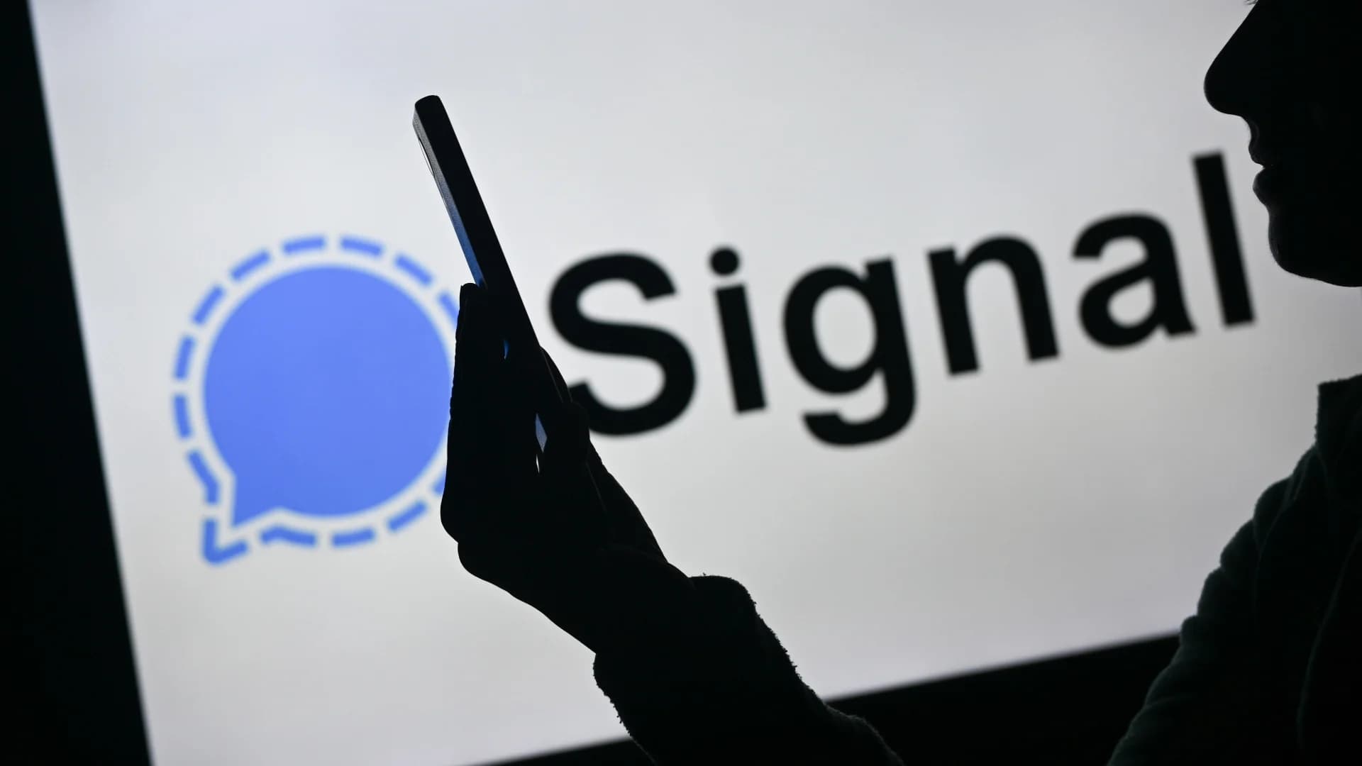 Signal Users Under Attack: How Atlanta Businesses Can Protect Encrypted Communications