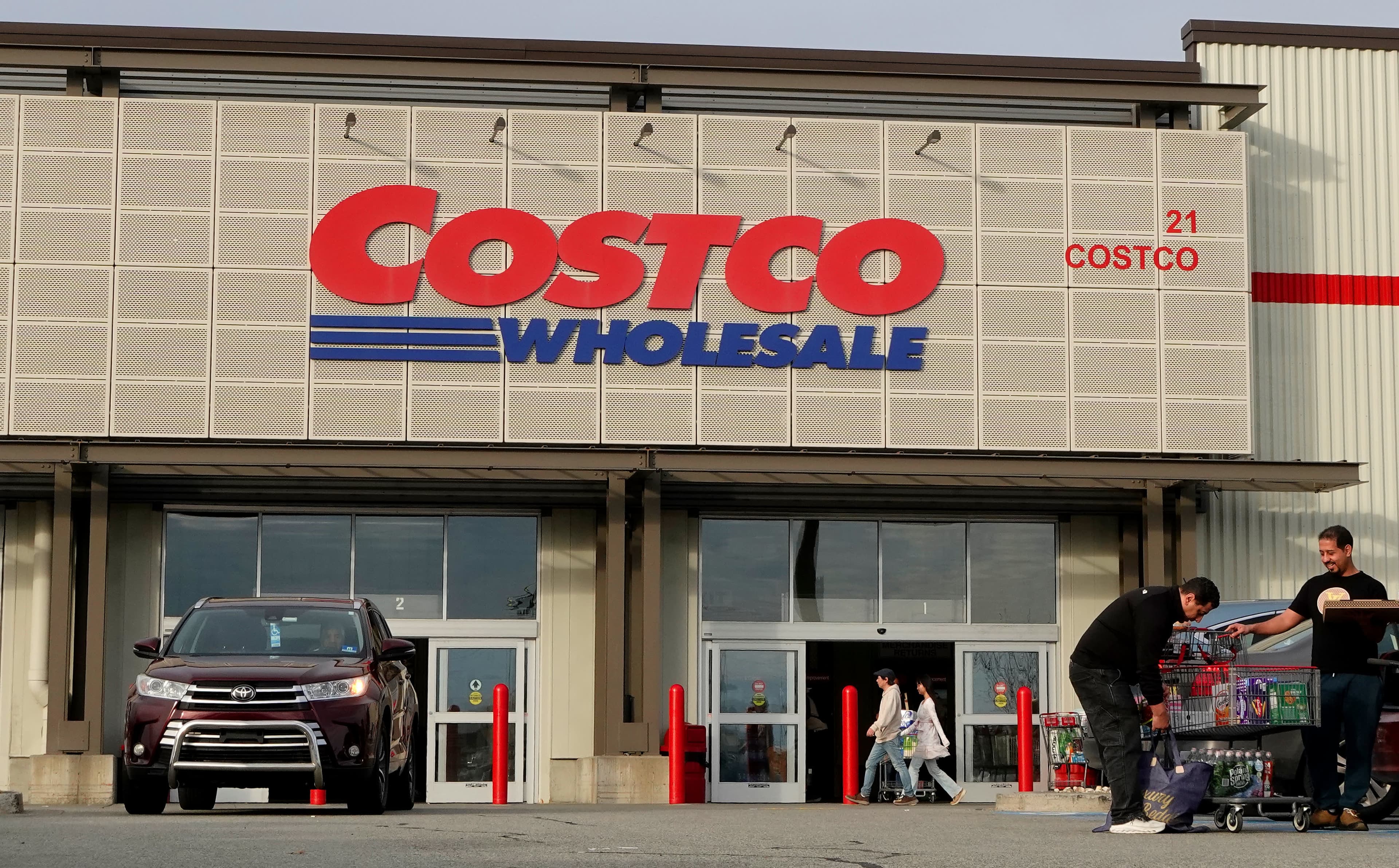 Costco's Gas Strategy Drives Record Volume as Fuel Prices Rise