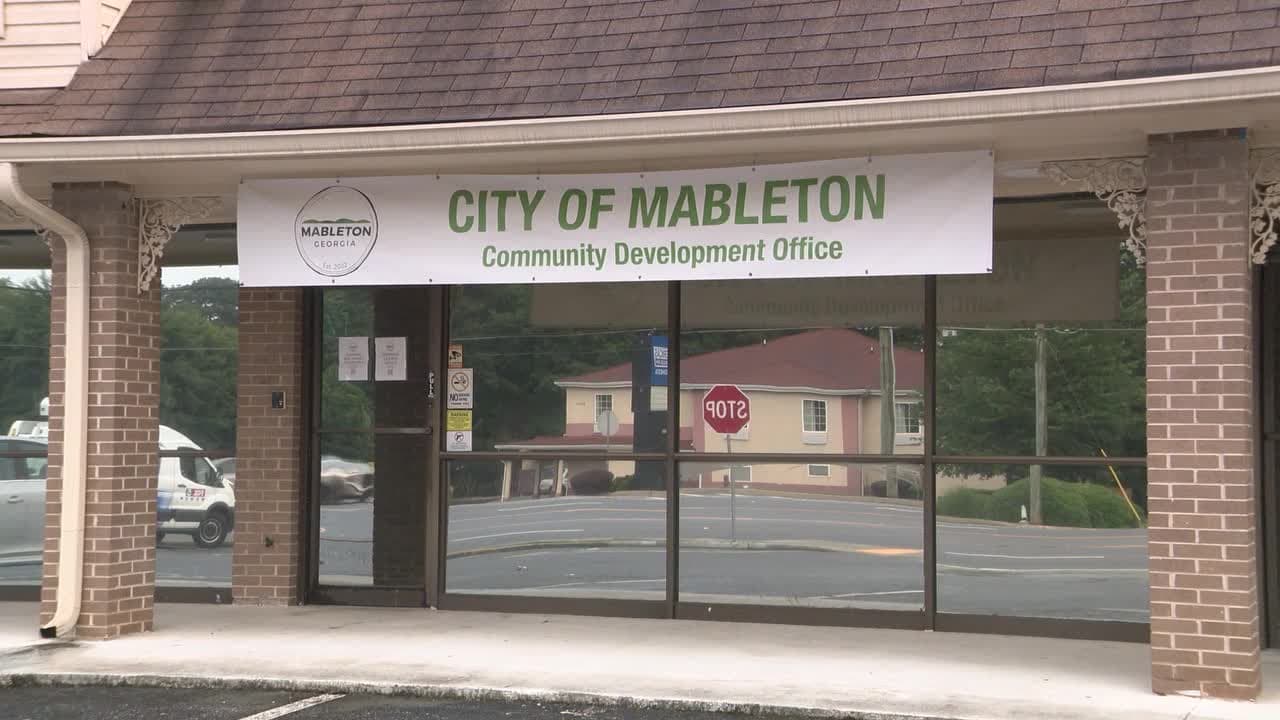 Mableton Charts Independent Path With New Police Department