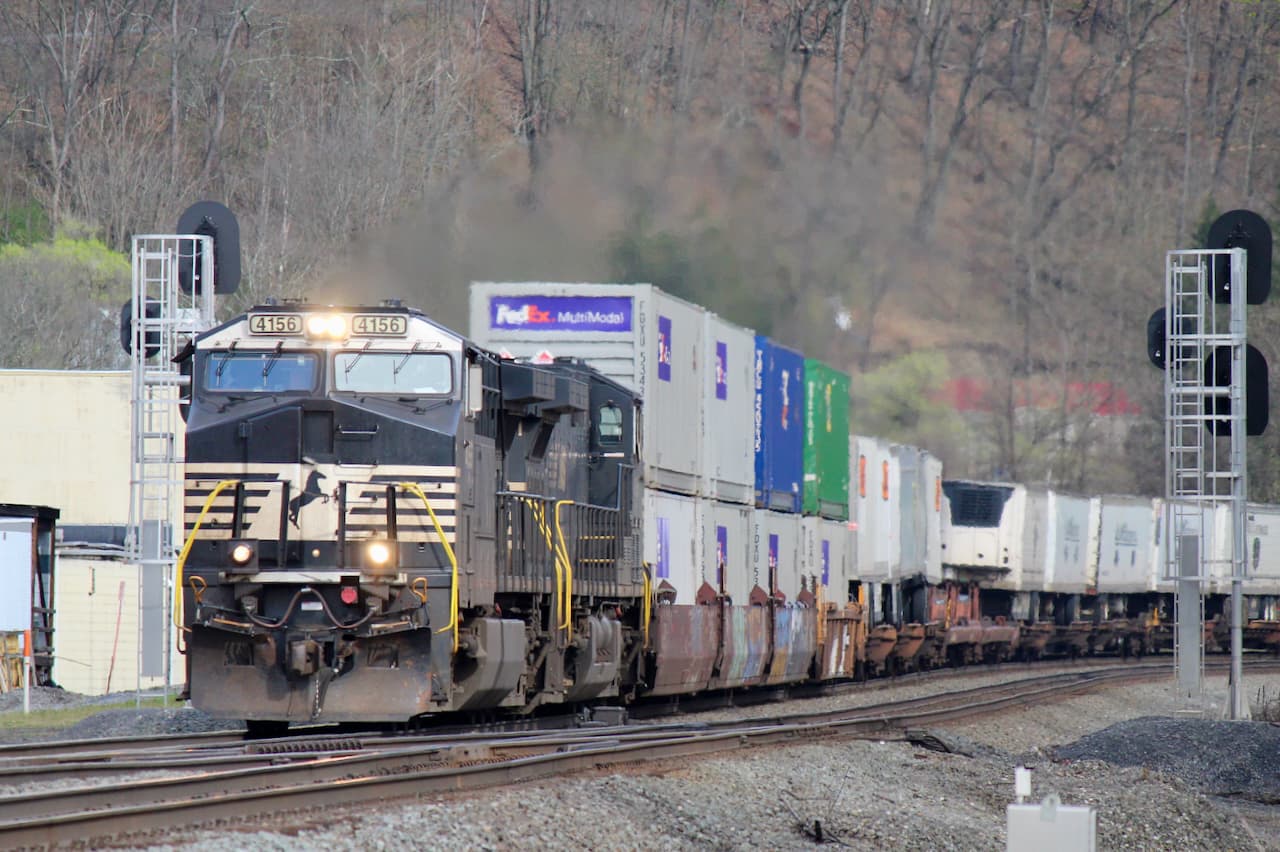Norfolk Southern Elevates Veteran to Lead Intermodal Operations