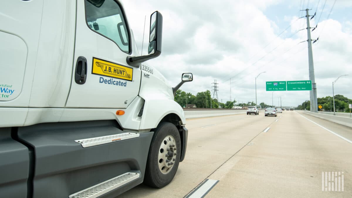 J.B. Hunt Beats Q2 Estimates, Shares Surge 9%