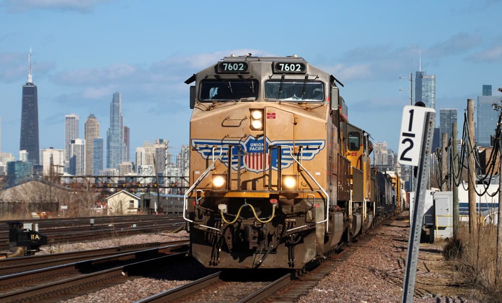 Union Pacific Delivers Strong Earnings Amid Rail Sector Recovery